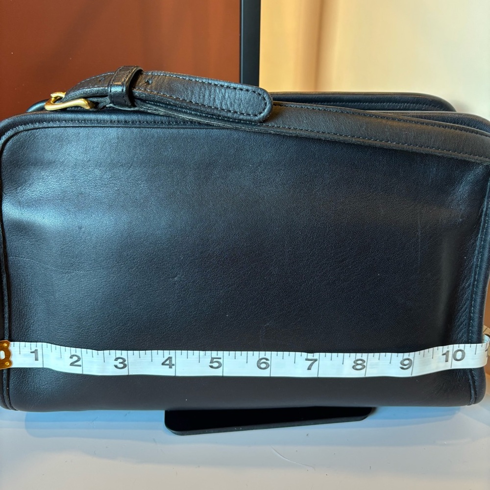 COACH Vintage Sutton 90’s Black Leather 9814 crossbody - Picture 5 of 7